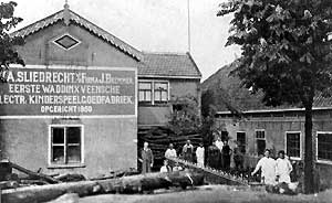 Manufactures buildings of fa. Sliedrecht