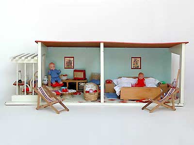 Okwa dubbele kamer. Collectie Karin Wester